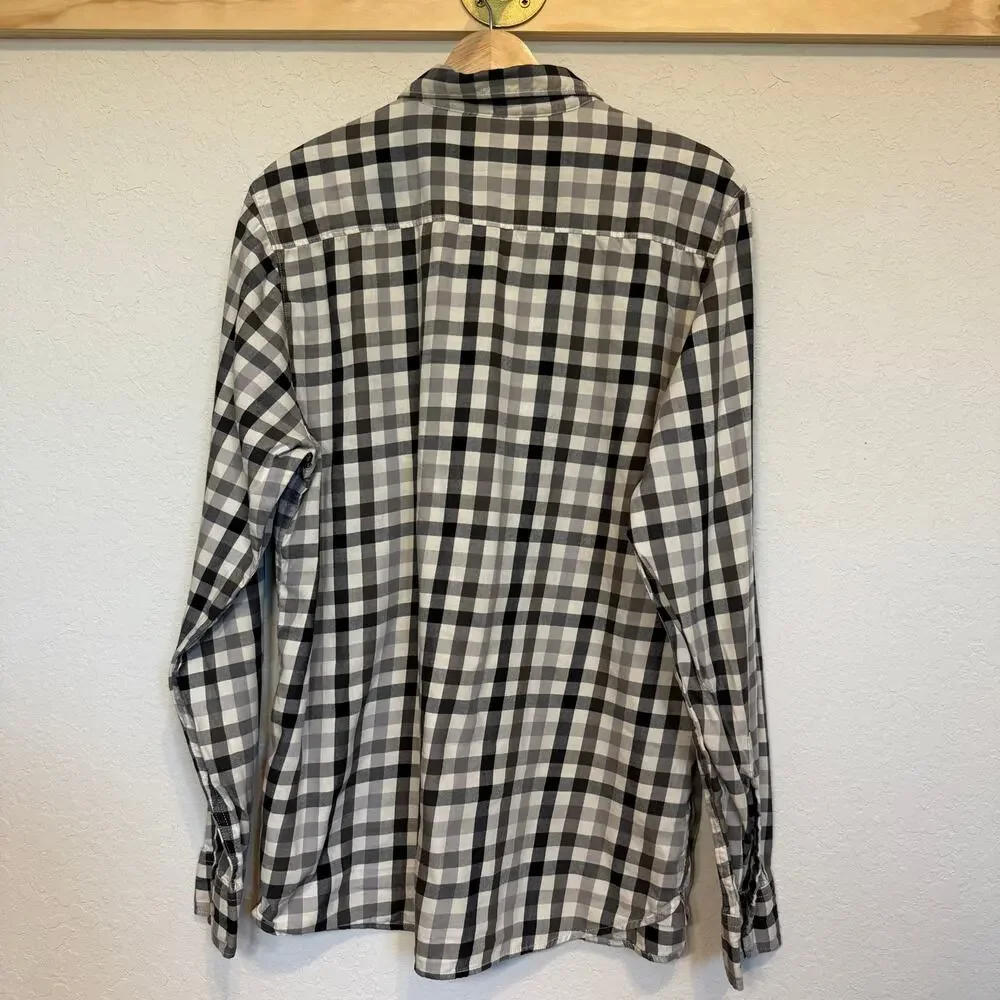 Men's The North Face Black and‎ Cream Plaid Long Sleeve Button Down Size L